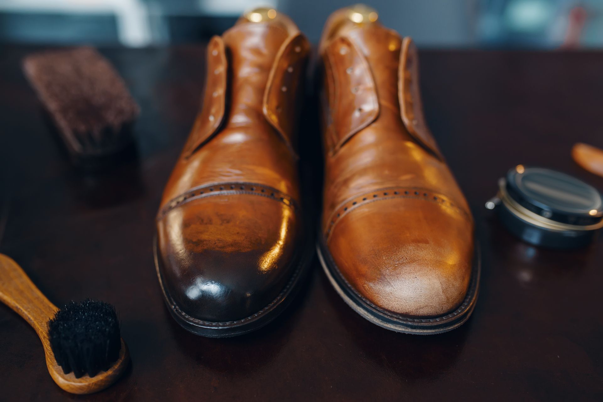 Waterproofing Luxury Footwear in Coastal Conditions